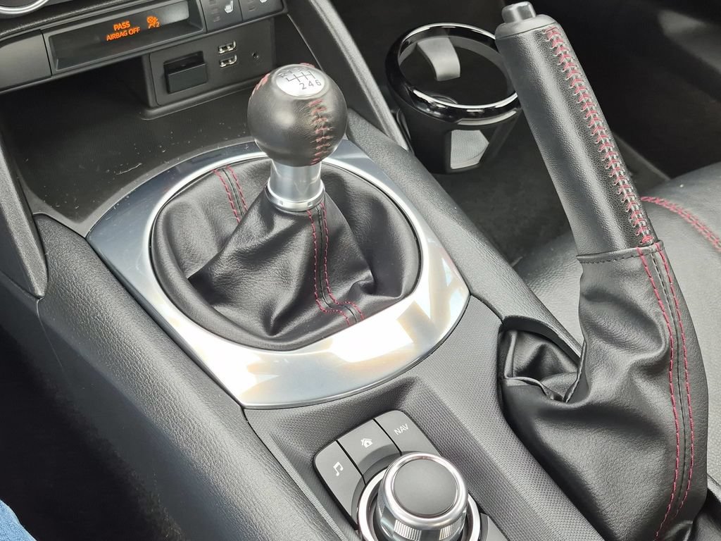 Used 2016 MAZDA MX-5 Miata Grand Touring RWD image 13