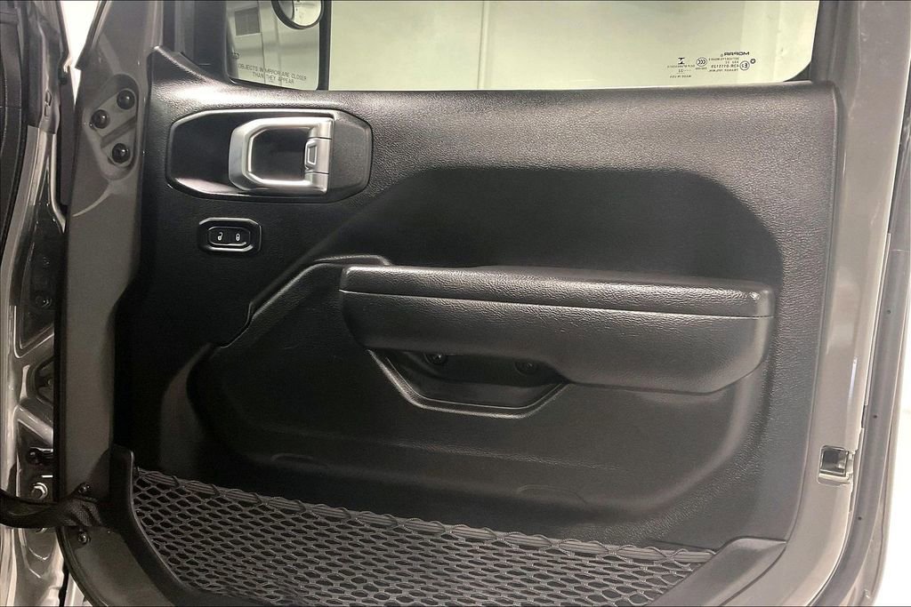 Used 2022 Jeep Gladiator Willys image 22