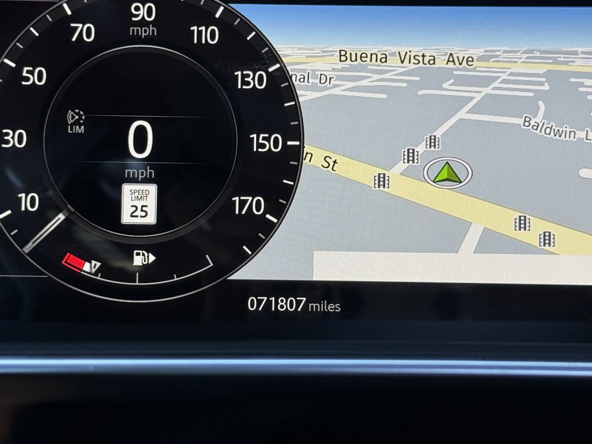 Used 2019 Land Rover Range Rover Sport Supercharged AWD/4WD image 18