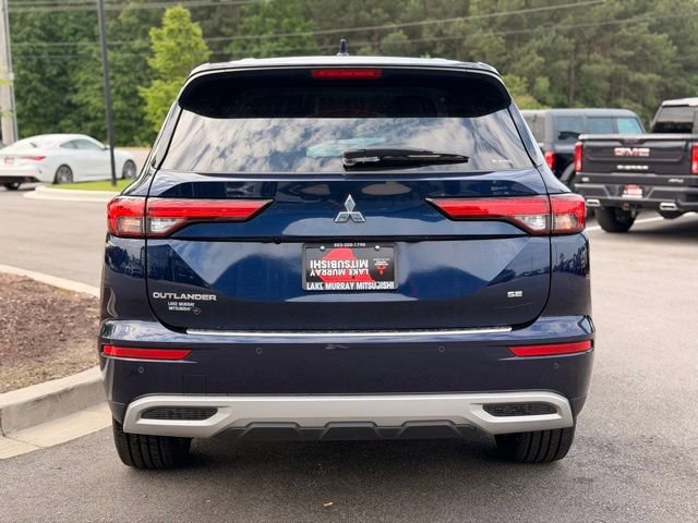 Used 2024 Mitsubishi Outlander SE AWD/4WD image 9