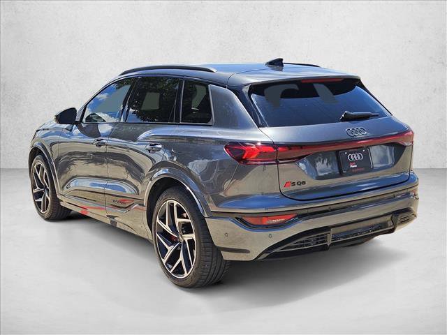 Certified 2025 Audi SQ6 e-tron Premium Plus w/ Premium Plus AWD/4WD image 7