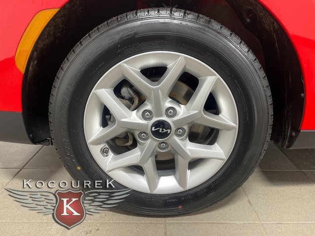 Used 2023 Kia Soul LX w/ LX Technology Package image 7