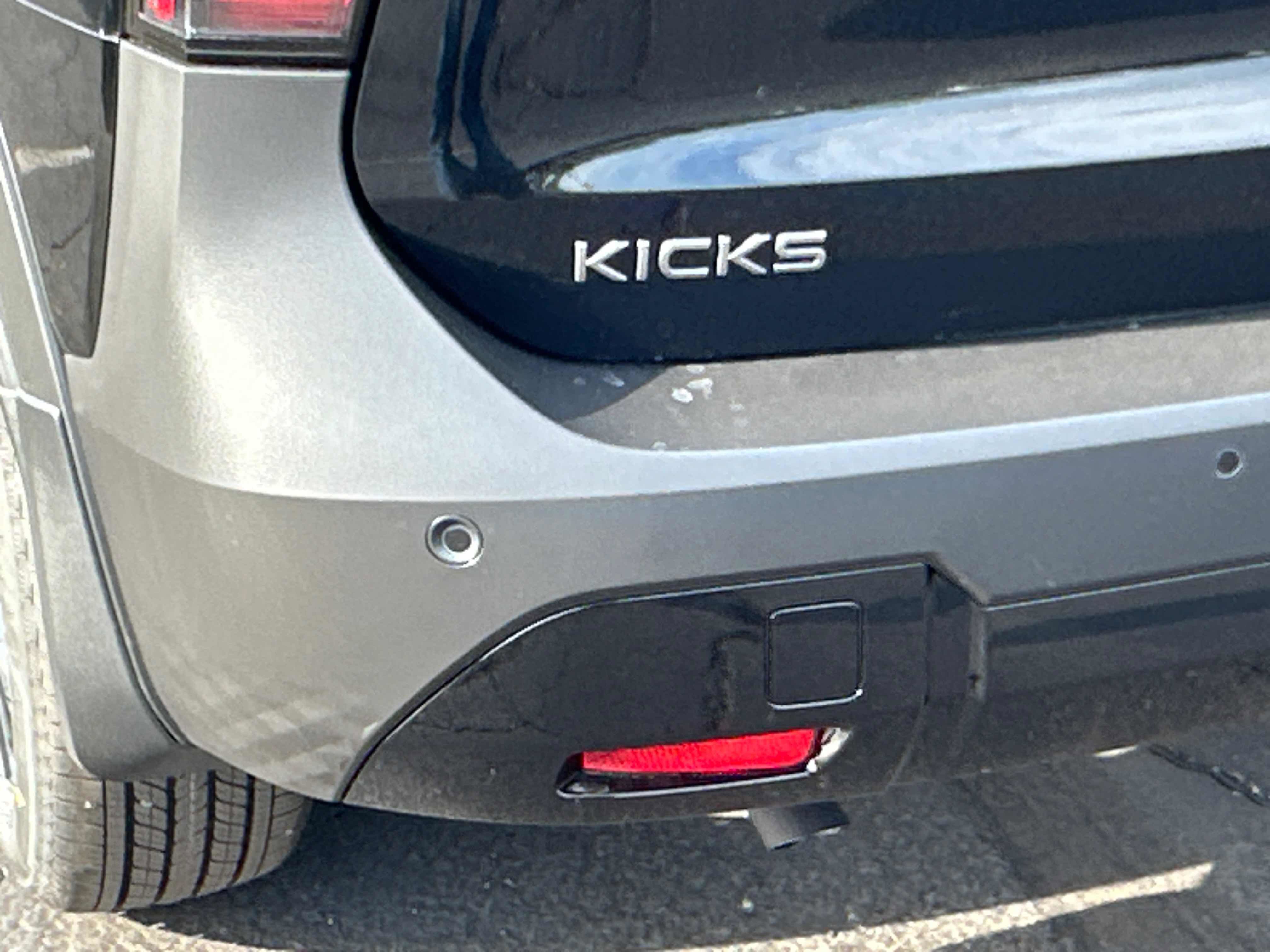 New 2026 Nissan Kicks SV w/ Cold Weather Package AWD/4WD image 13