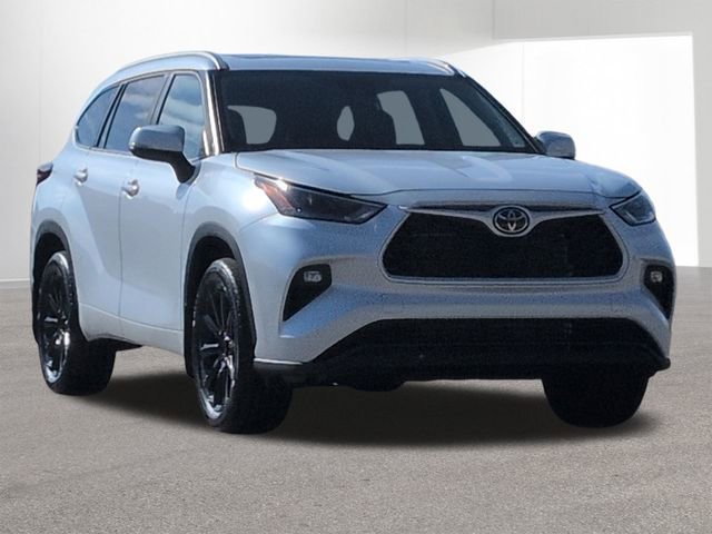 Certified 2026 Toyota Highlander XLE image 3