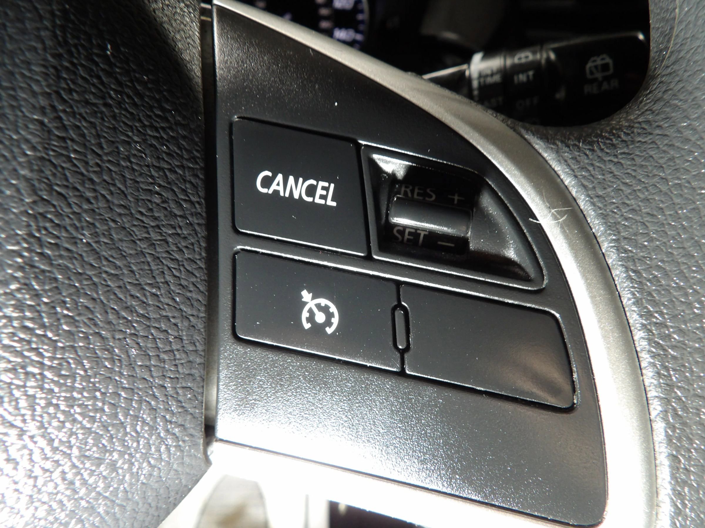 Used 2018 Mitsubishi Outlander ES image 18