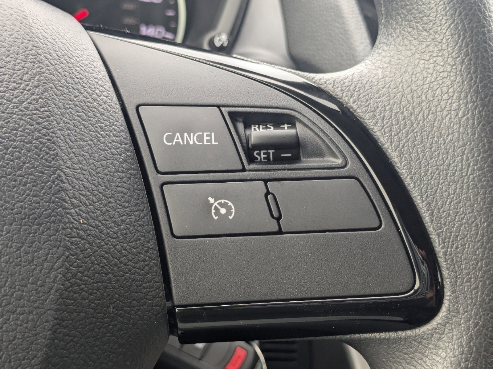 New 2024 Mitsubishi Eclipse Cross ES image 24