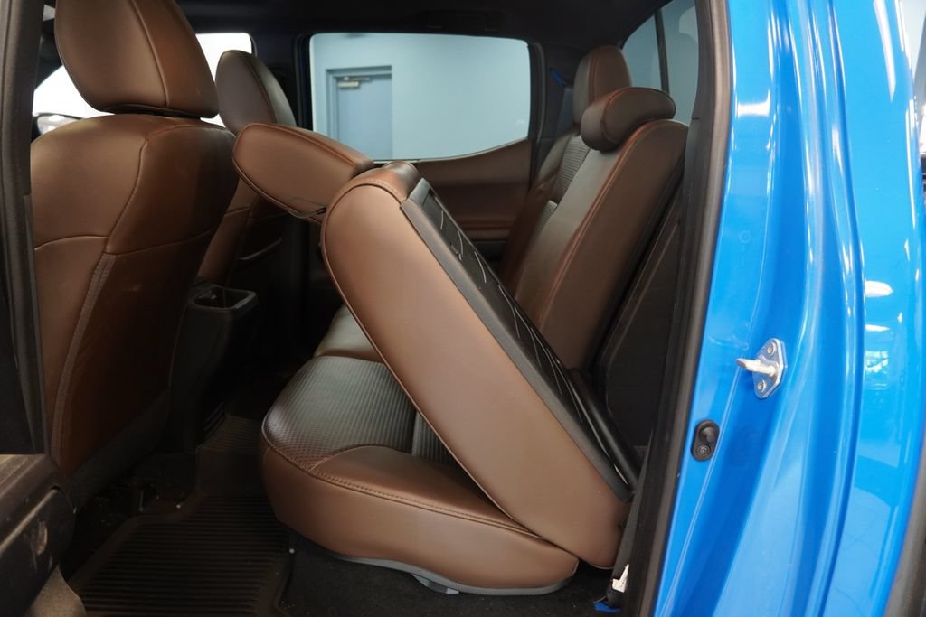Used 2021 Toyota Tacoma Limited AWD/4WD image 27
