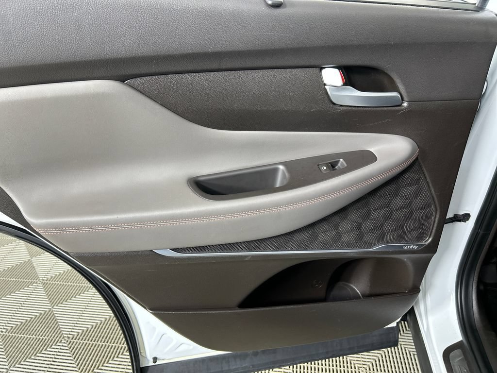 Used 2019 Hyundai Santa Fe Limited FWD image 16