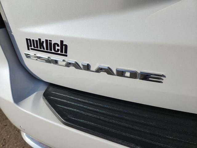 Certified 2023 Cadillac Escalade ESV Premium Luxury AWD/4WD image 33