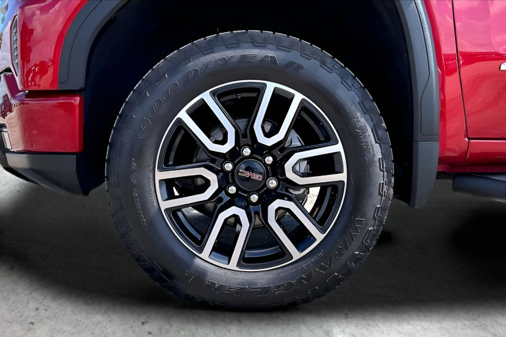 Used 2025 GMC Sierra 1500 AT4 w/ AT4 Premium Package AWD/4WD image 35