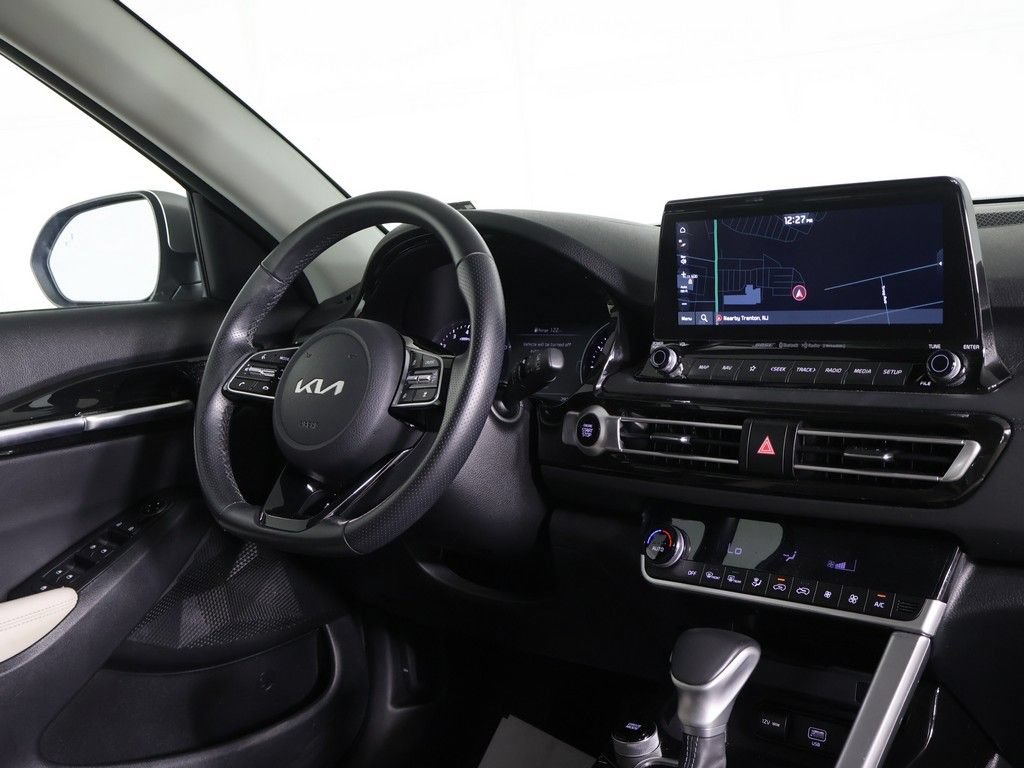 Used 2023 Kia Seltos SX w/ SX Sunroof Package AWD/4WD image 34
