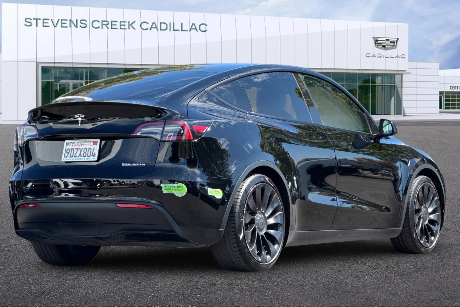 Used 2022 Tesla Model Y Performance AWD/4WD image 3