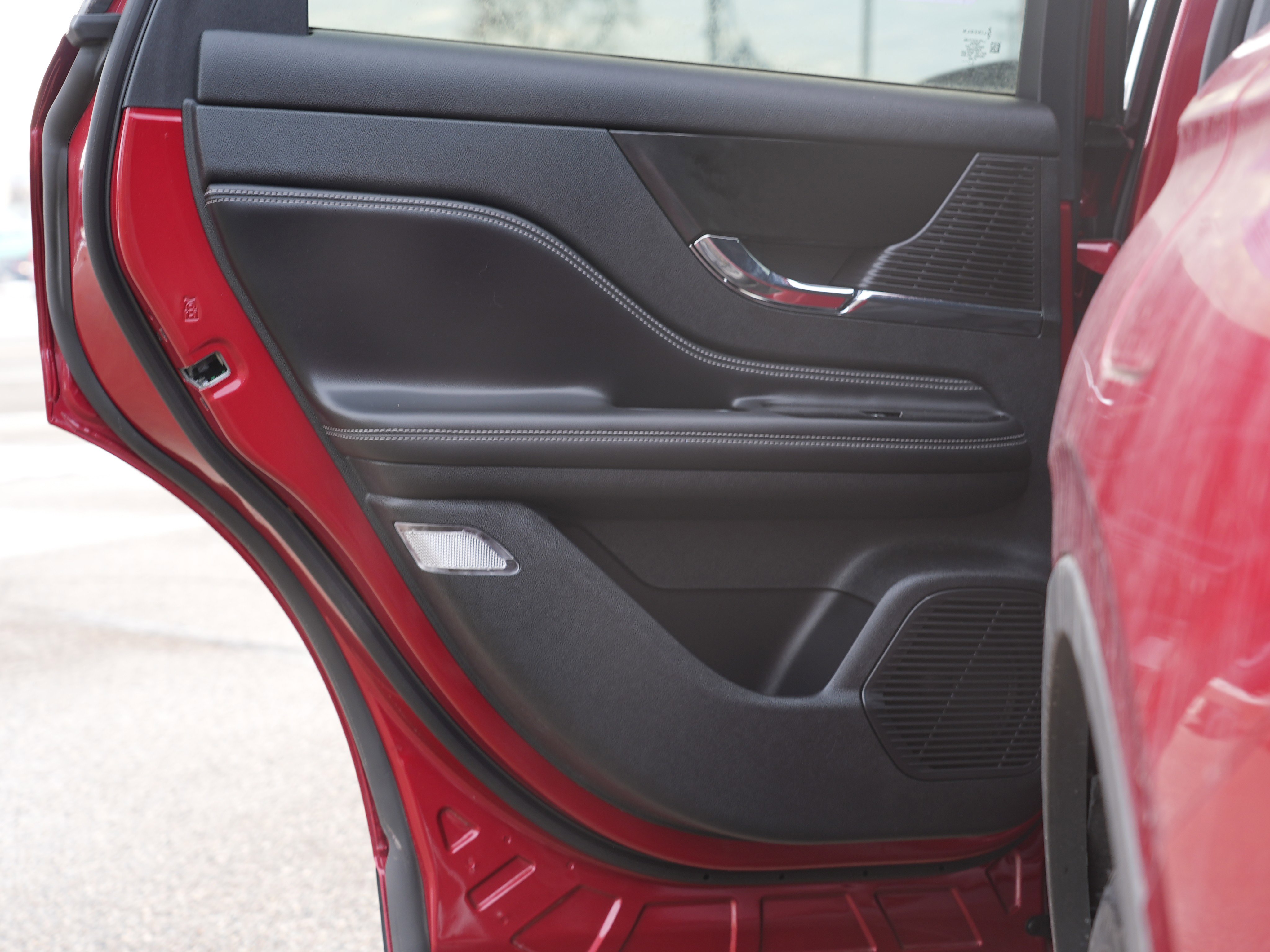 Used 2022 Lincoln Corsair Reserve w/ Elements Package image 20