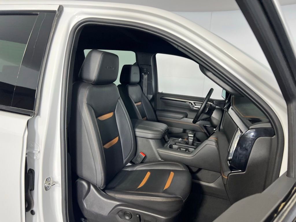 Used 2025 GMC Sierra 1500 AT4 image 29