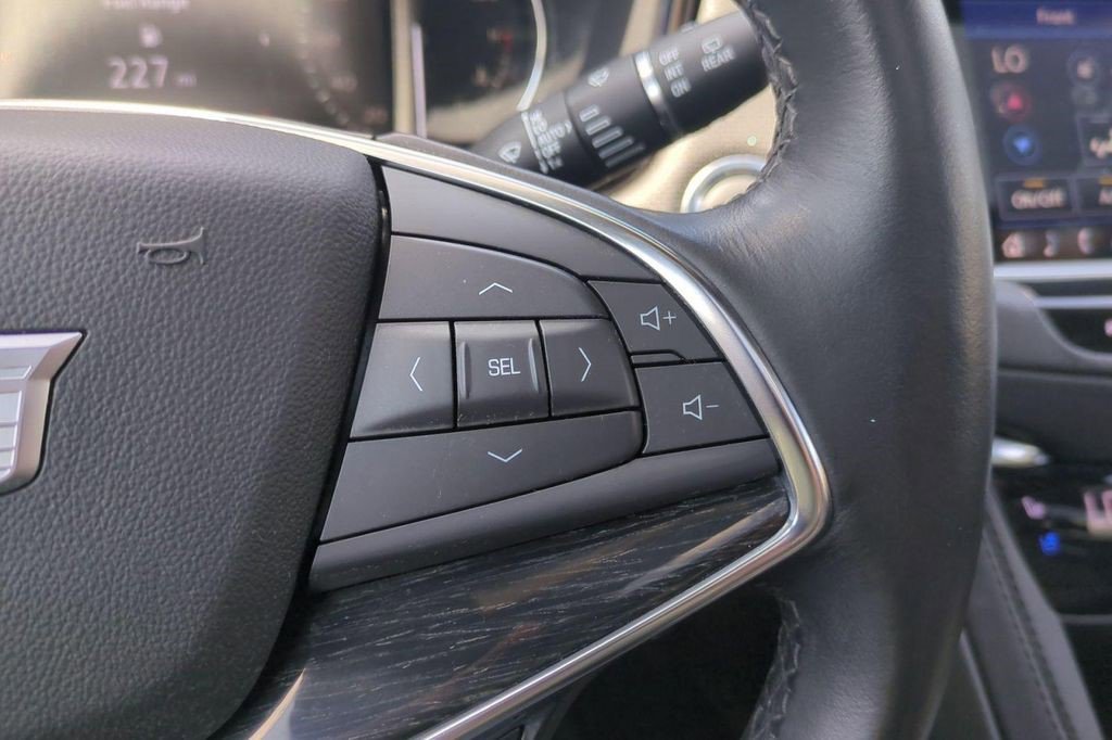 Certified 2023 Cadillac XT5 Premium Luxury FWD image 21