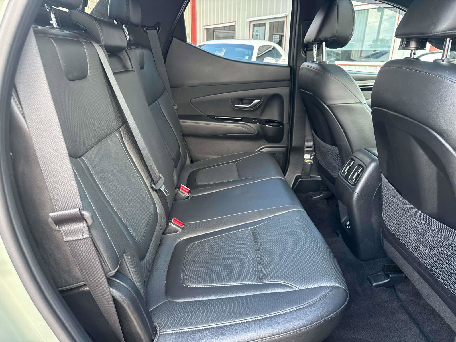 Used 2023 Hyundai Santa Cruz Limited image 8