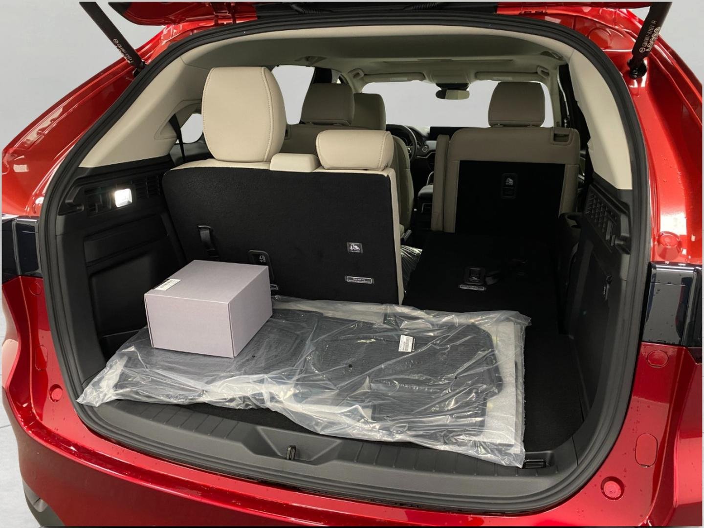 New 2025 MAZDA CX-90 3.3 Turbo w/ Preferred Package image 5