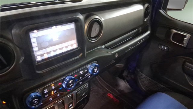 Used 2020 Jeep Wrangler Sport image 28