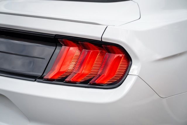 Used 2018 Ford Mustang Premium RWD image 15