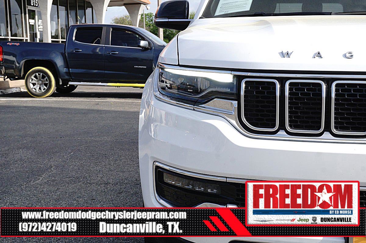 Certified 2024 Jeep Wagoneer L Series II RWD image 42