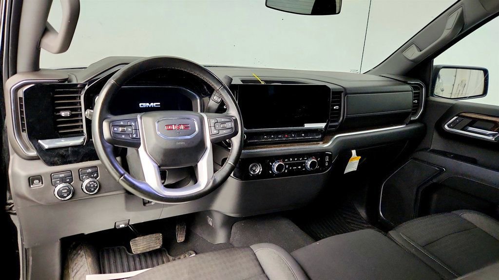 Used 2023 GMC Sierra 1500 Elevation image 11