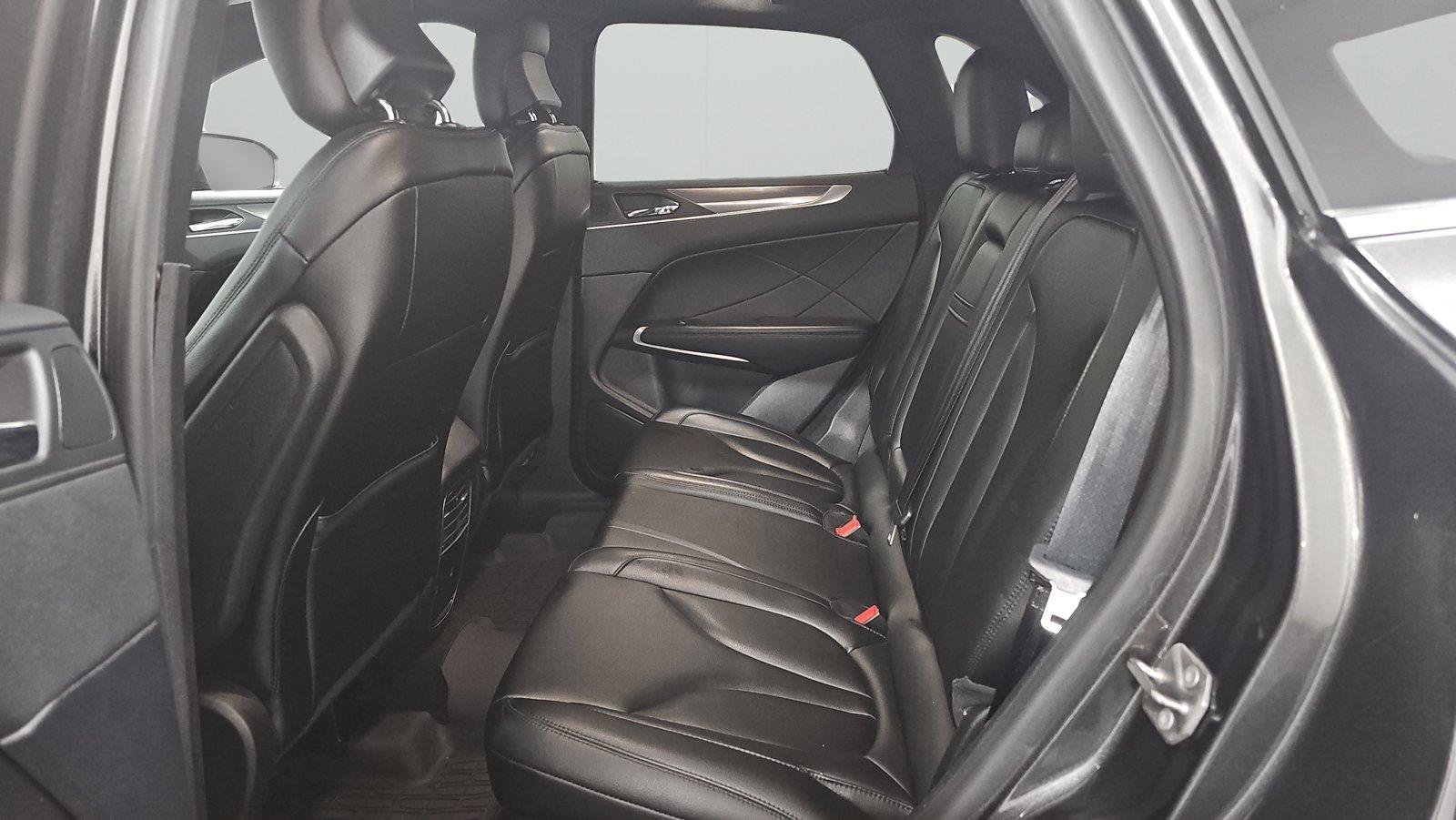 Used 2019 Lincoln MKC Premiere FWD image 11