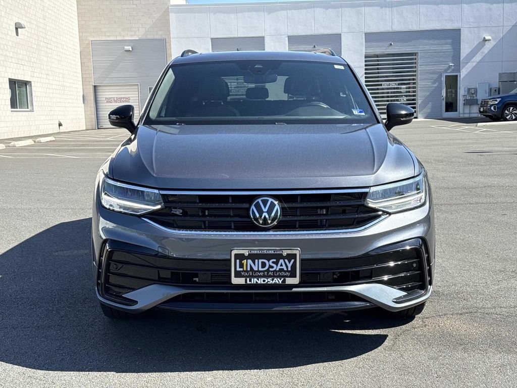 Used 2023 Volkswagen Tiguan SE R-Line FWD image 7