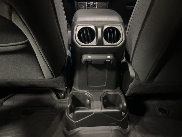 Used 2024 Jeep Wrangler Unlimited Sport image 27