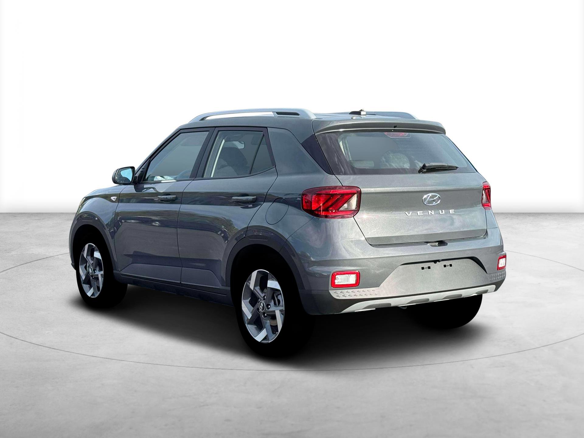 New 2026 Hyundai Venue SEL FWD image 5