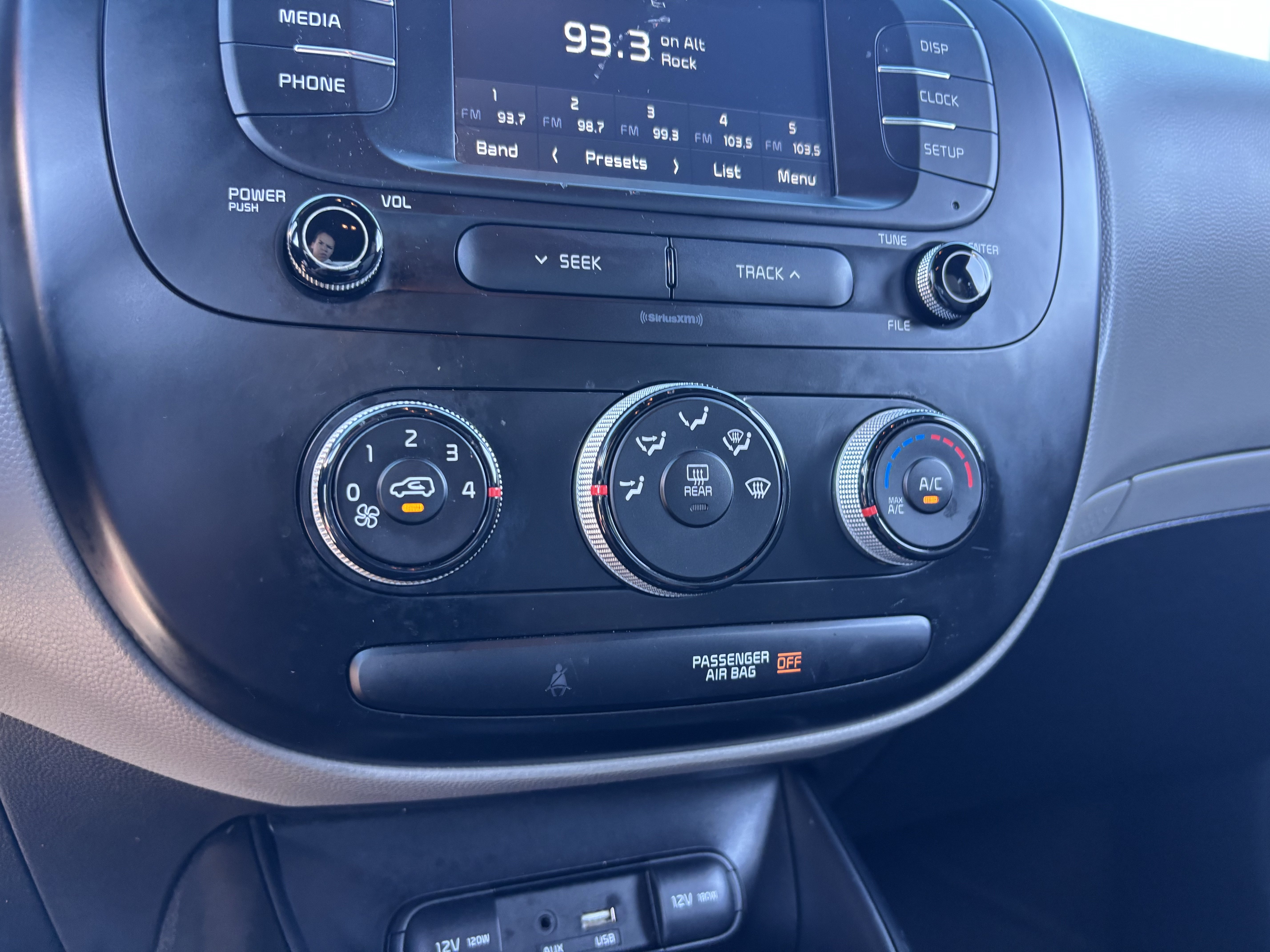 Used 2019 Kia Soul FWD image 22
