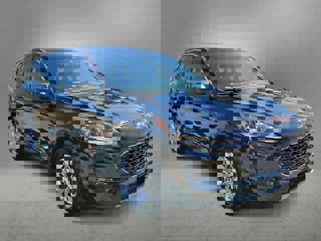 Used 2022 Ford Escape SE w/ Convenience Package FWD image 2