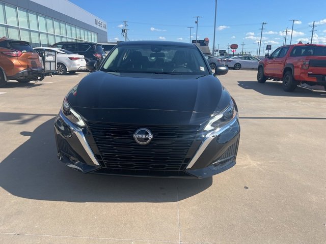 New 2025 Nissan Altima 2.5 SV image 2