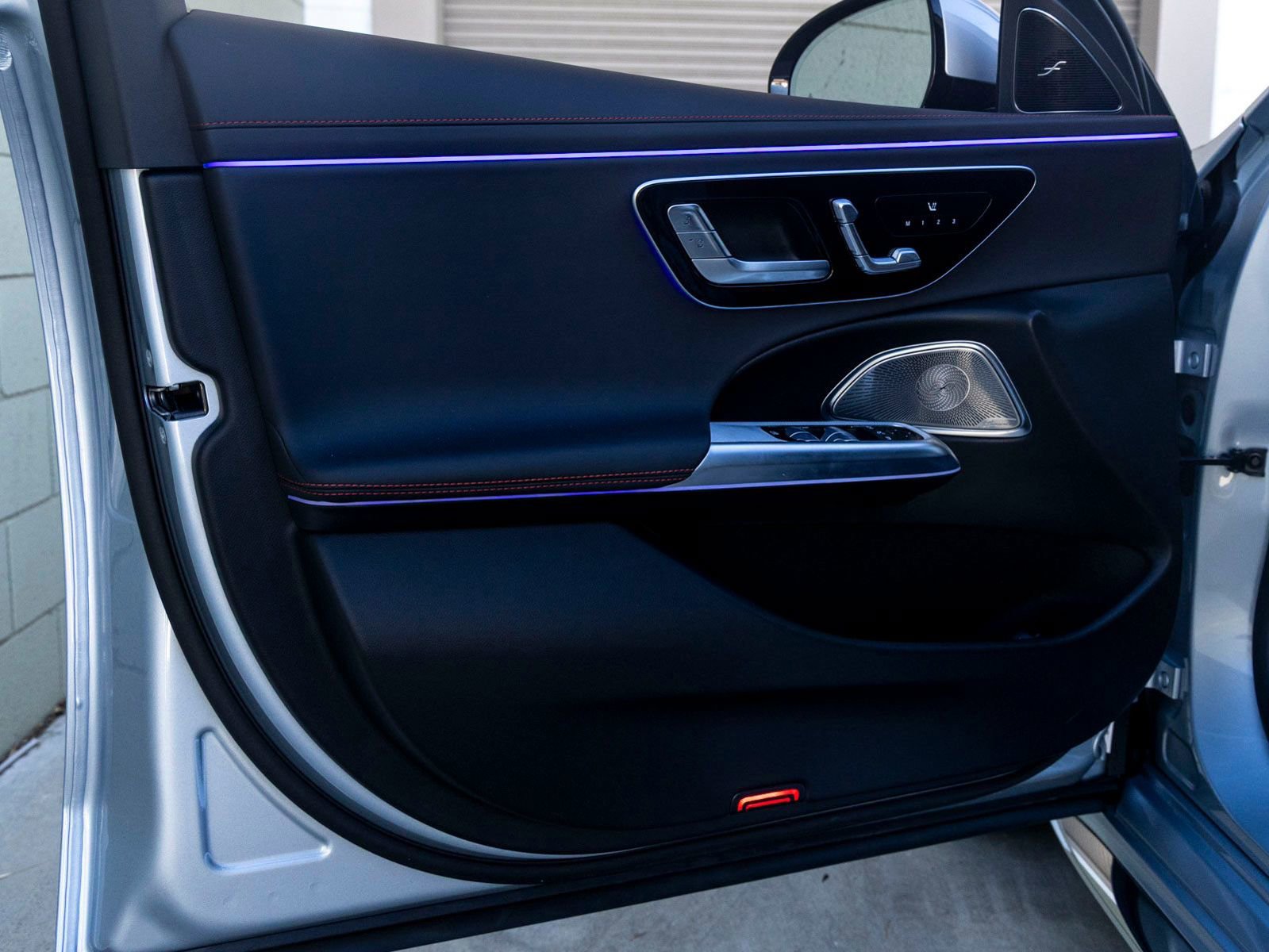 Used 2025 Mercedes-Benz E 53 AMG e 4MATIC Sedan image 12