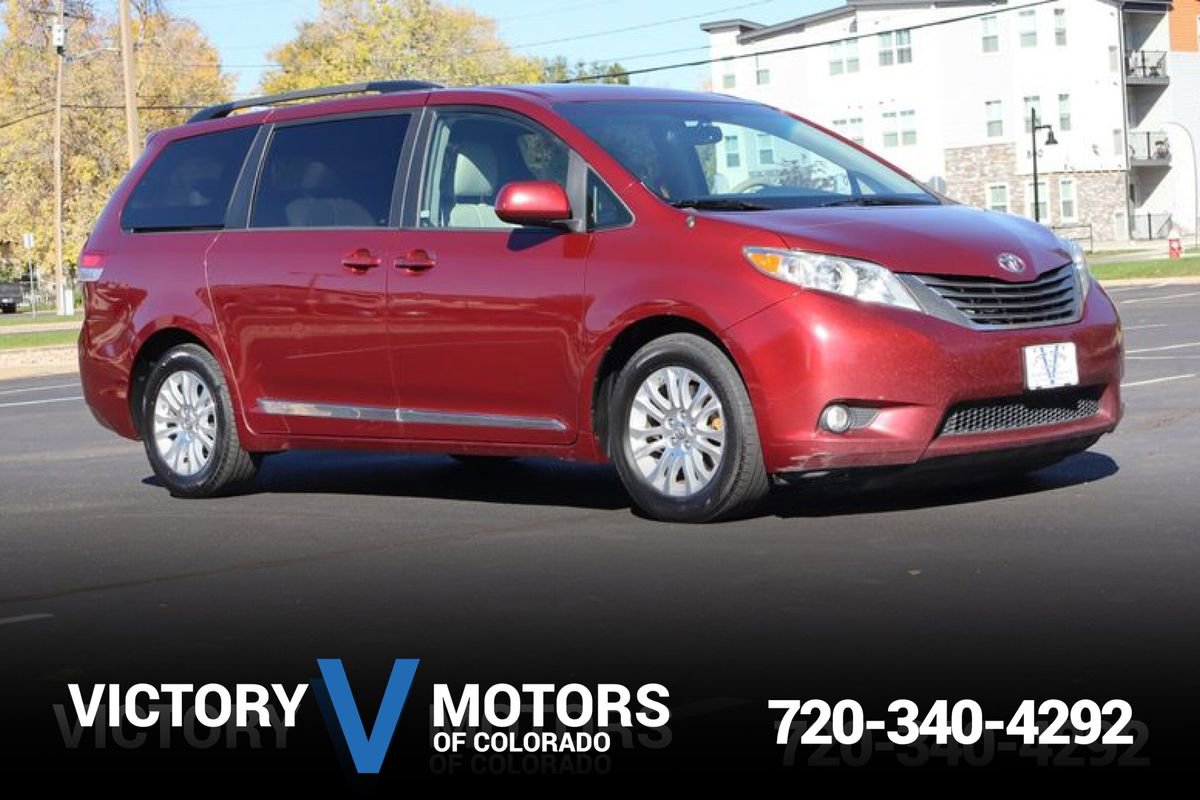Used 2014 Toyota Sienna XLE