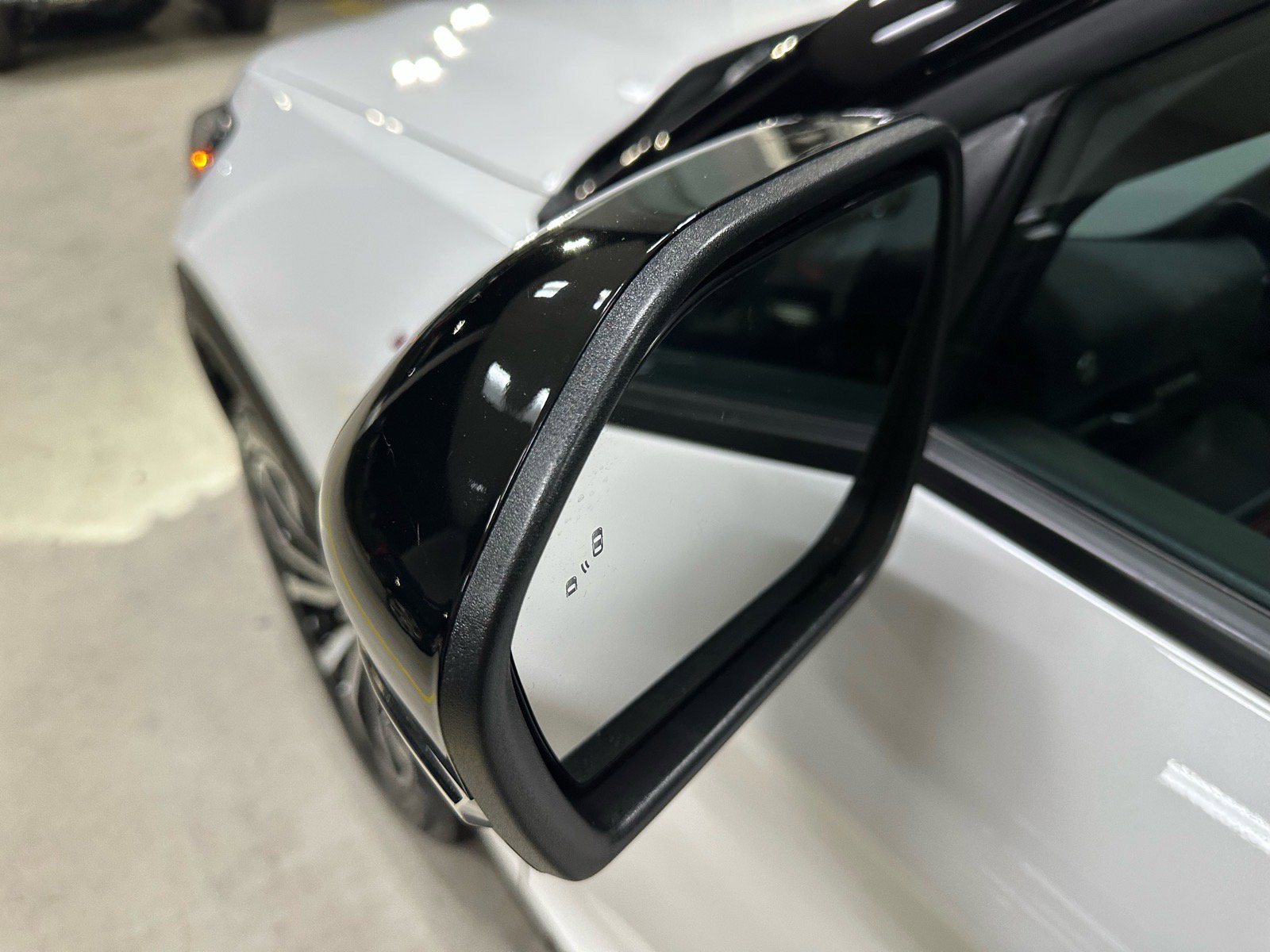 Certified 2025 Ford Explorer ST-Line image 14