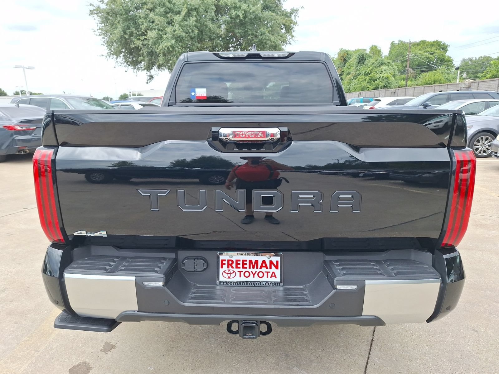 Used 2026 Toyota Tundra Limited AWD/4WD image 5