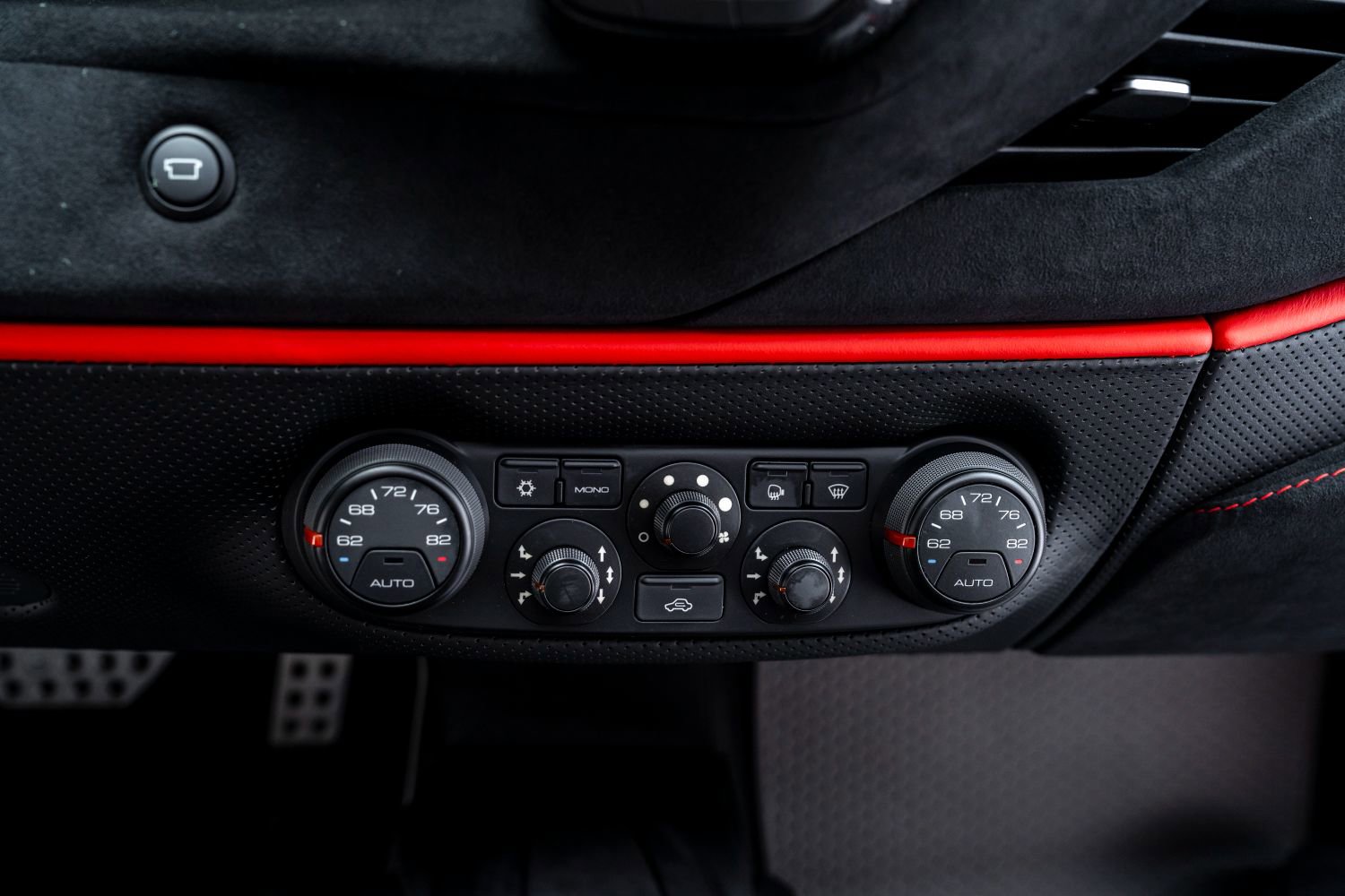 Used 2020 Ferrari 488 Pista Spider image 64