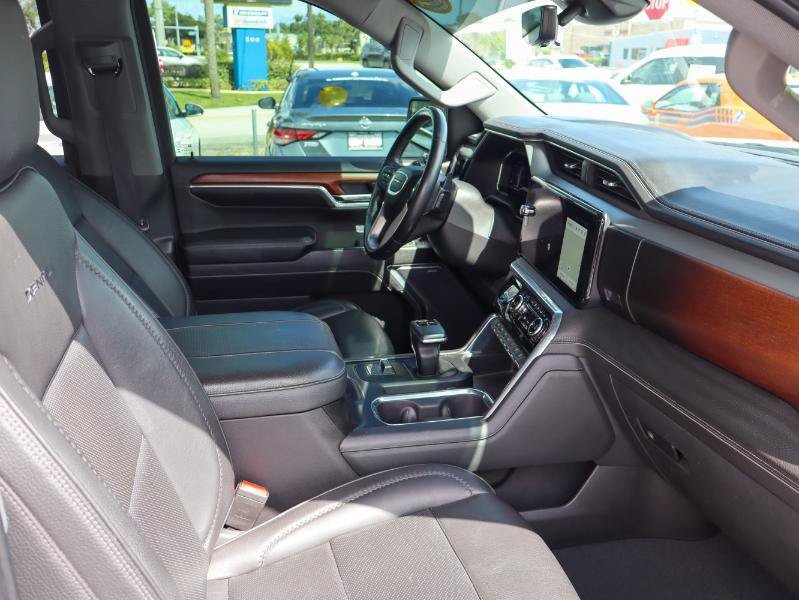Used 2023 GMC Sierra 1500 Denali w/ Technology Package AWD/4WD image 12