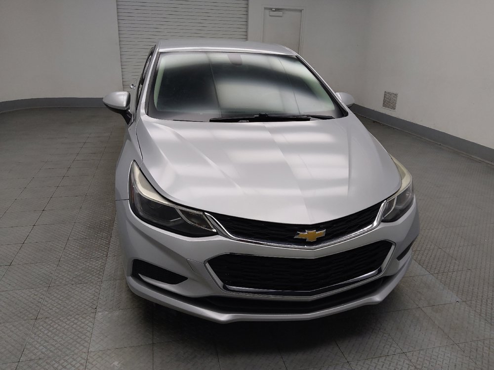 Used 2018 Chevrolet Cruze LT FWD image 14