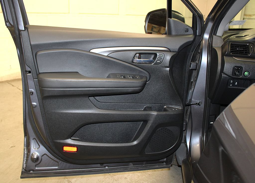 Used 2021 Honda Pilot EX-L image 25