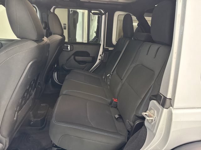 Used 2023 Jeep Wrangler Unlimited Rubicon 4xe w/ Cold Weather Group AWD/4WD image 6