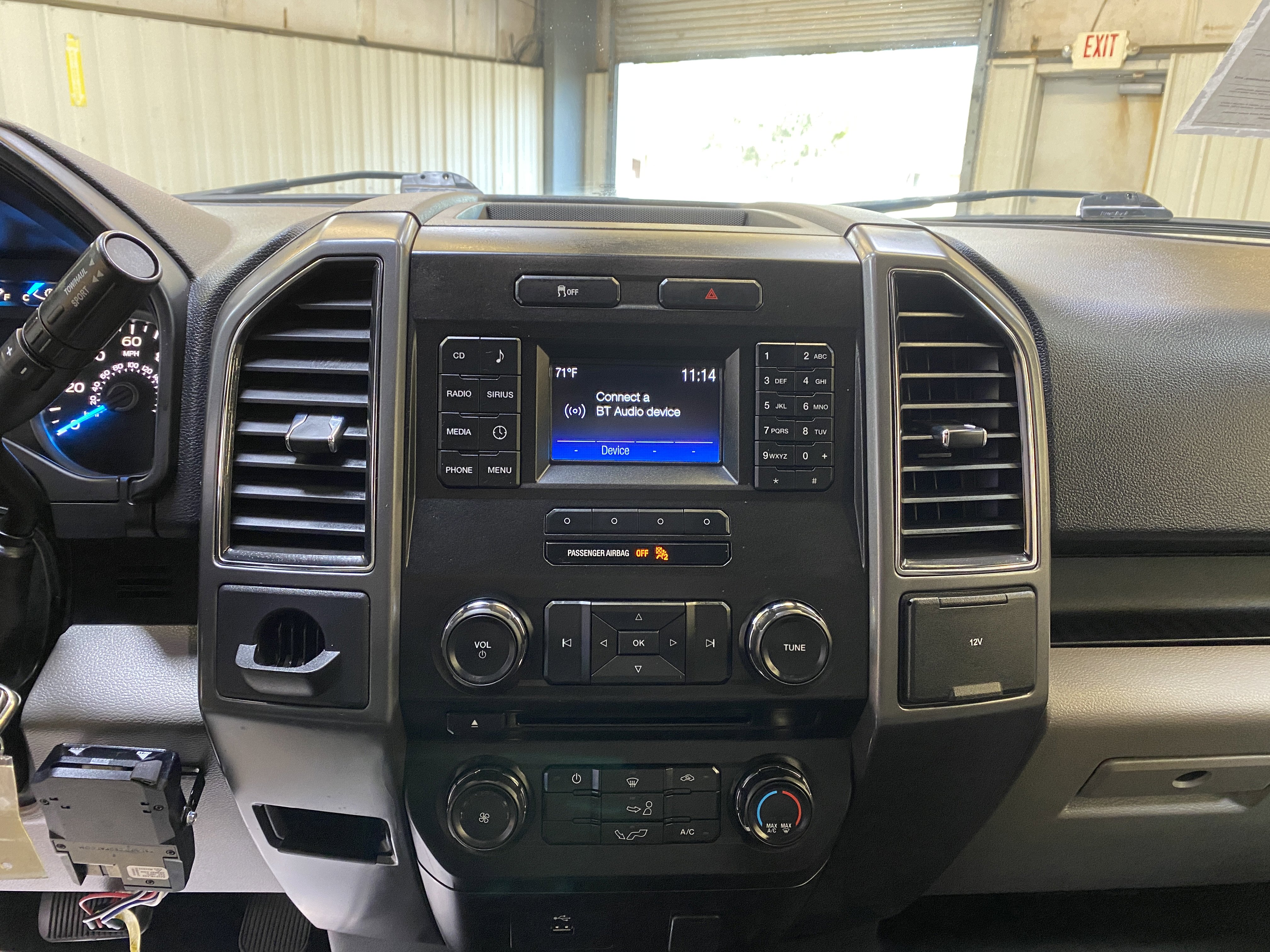 Used 2017 Ford F150 XLT image 35