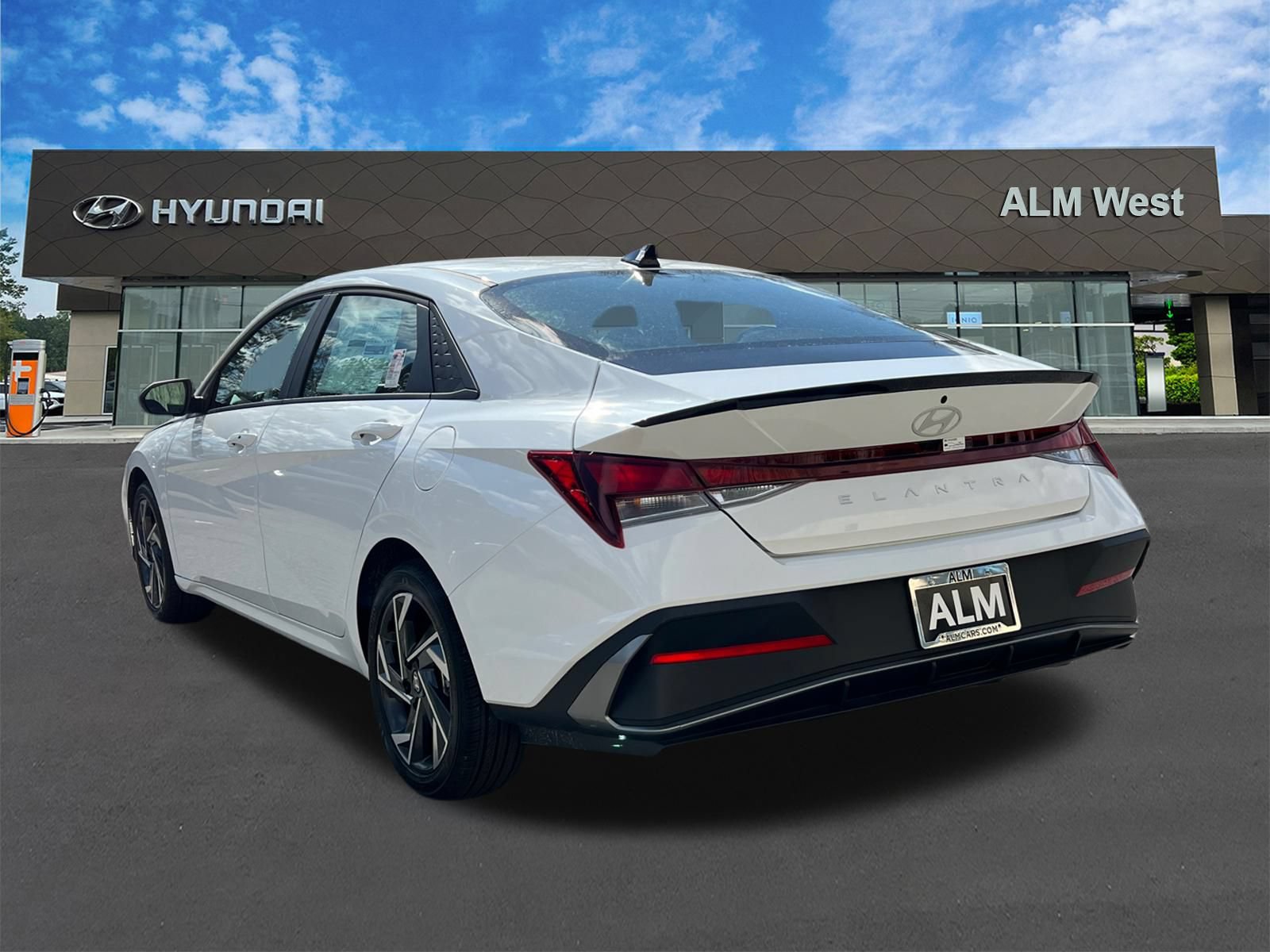 Certified 2025 Hyundai Elantra Sport FWD image 7