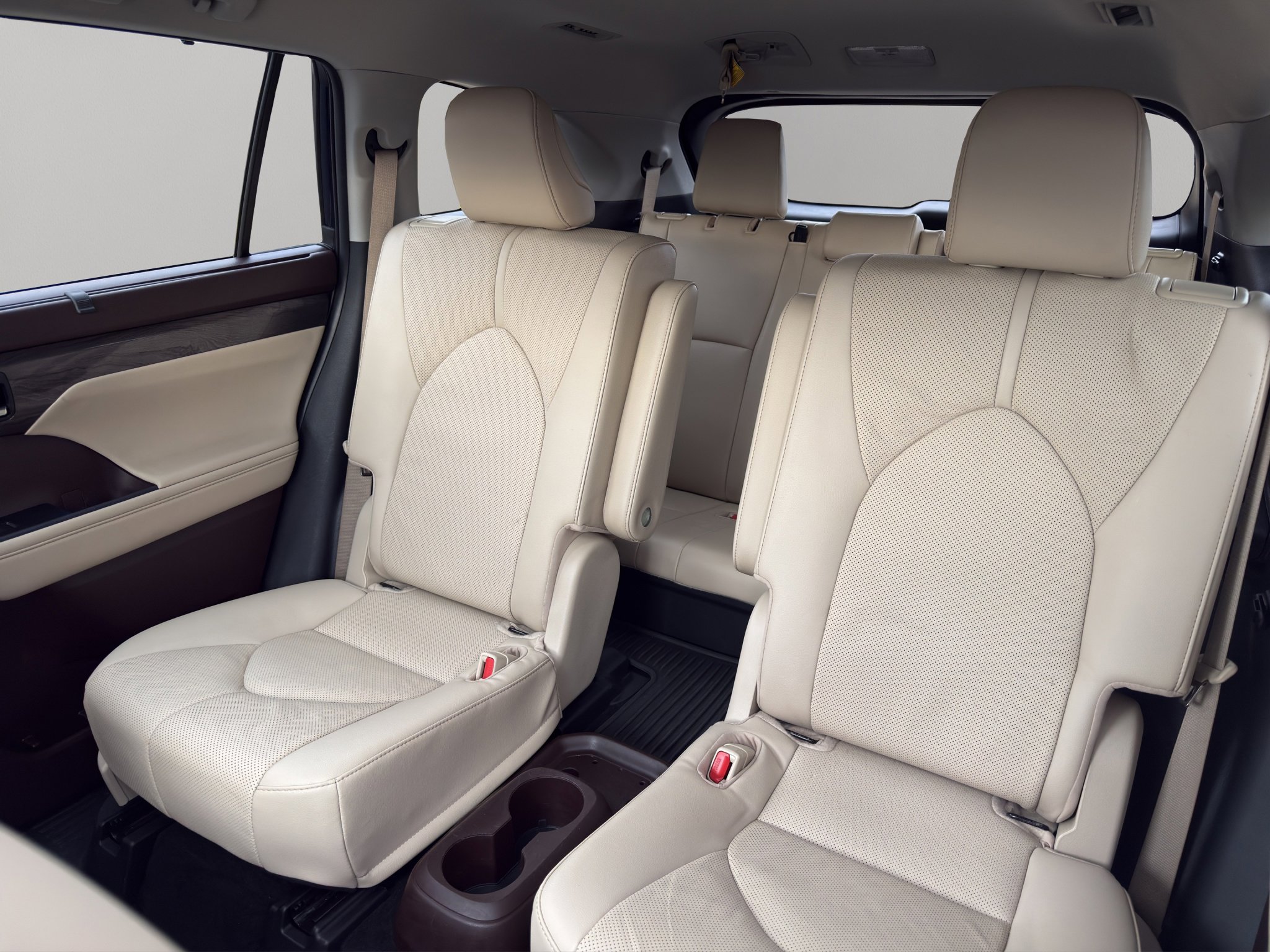 Used 2022 Toyota Highlander Limited image 12