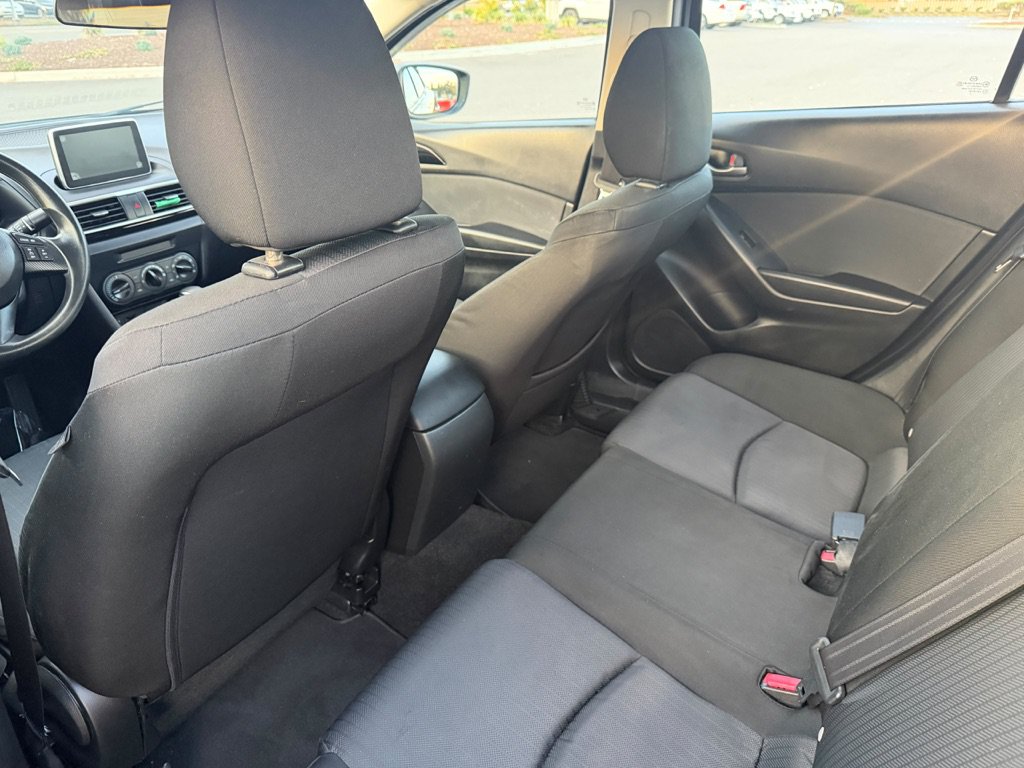 Used 2016 MAZDA MAZDA3 i Sport FWD image 12