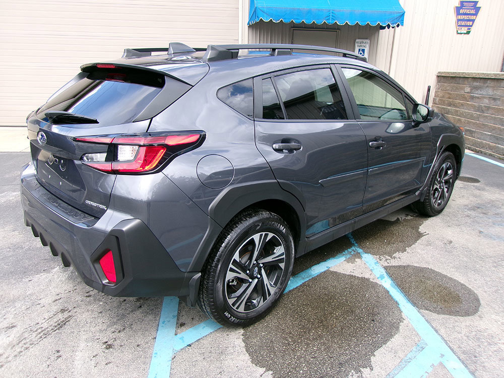 Used 2024 Subaru Crosstrek 2.0i Premium AWD/4WD image 6