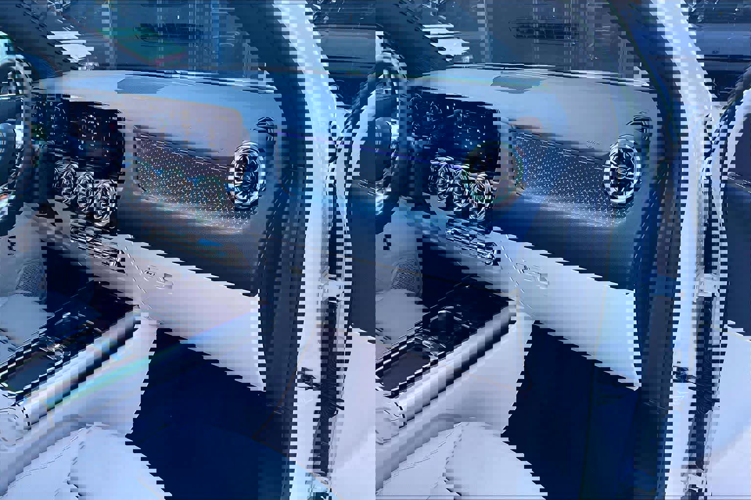 Used 2025 Mercedes-Benz GLA 250 image 18