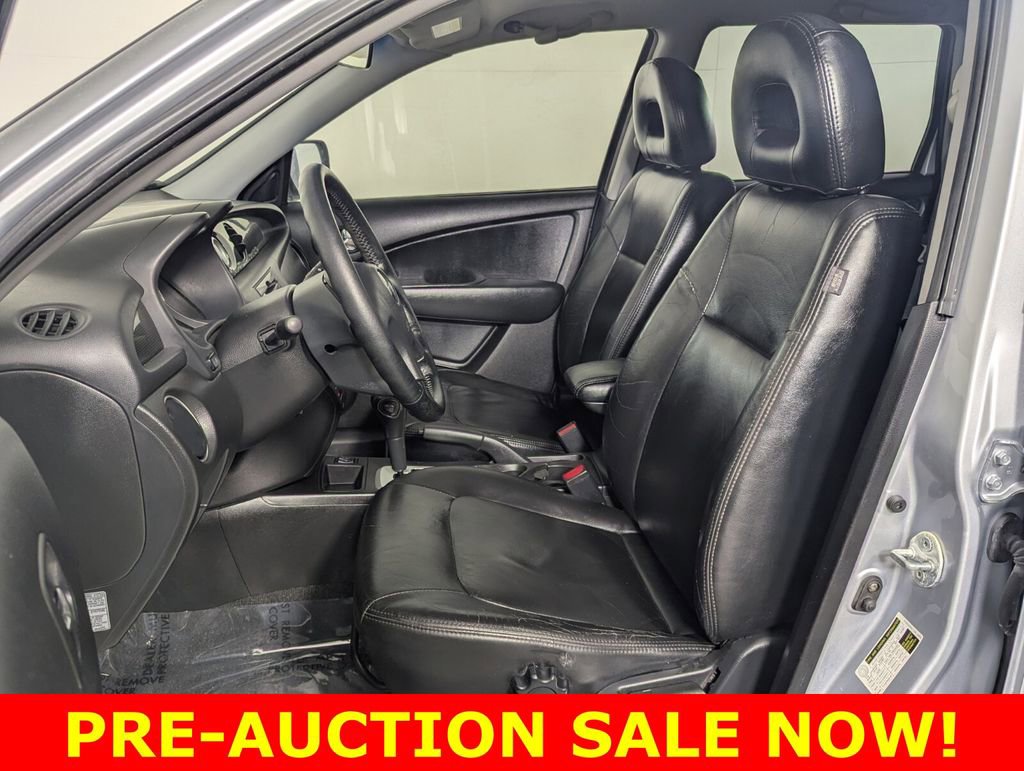 Used 2006 Mitsubishi Outlander SE FWD image 12