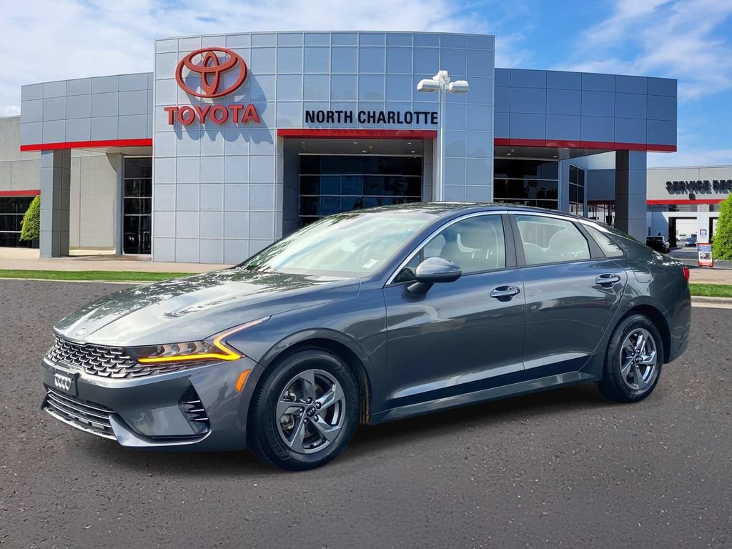 Used 2021 Kia K5 LXS FWD image 3