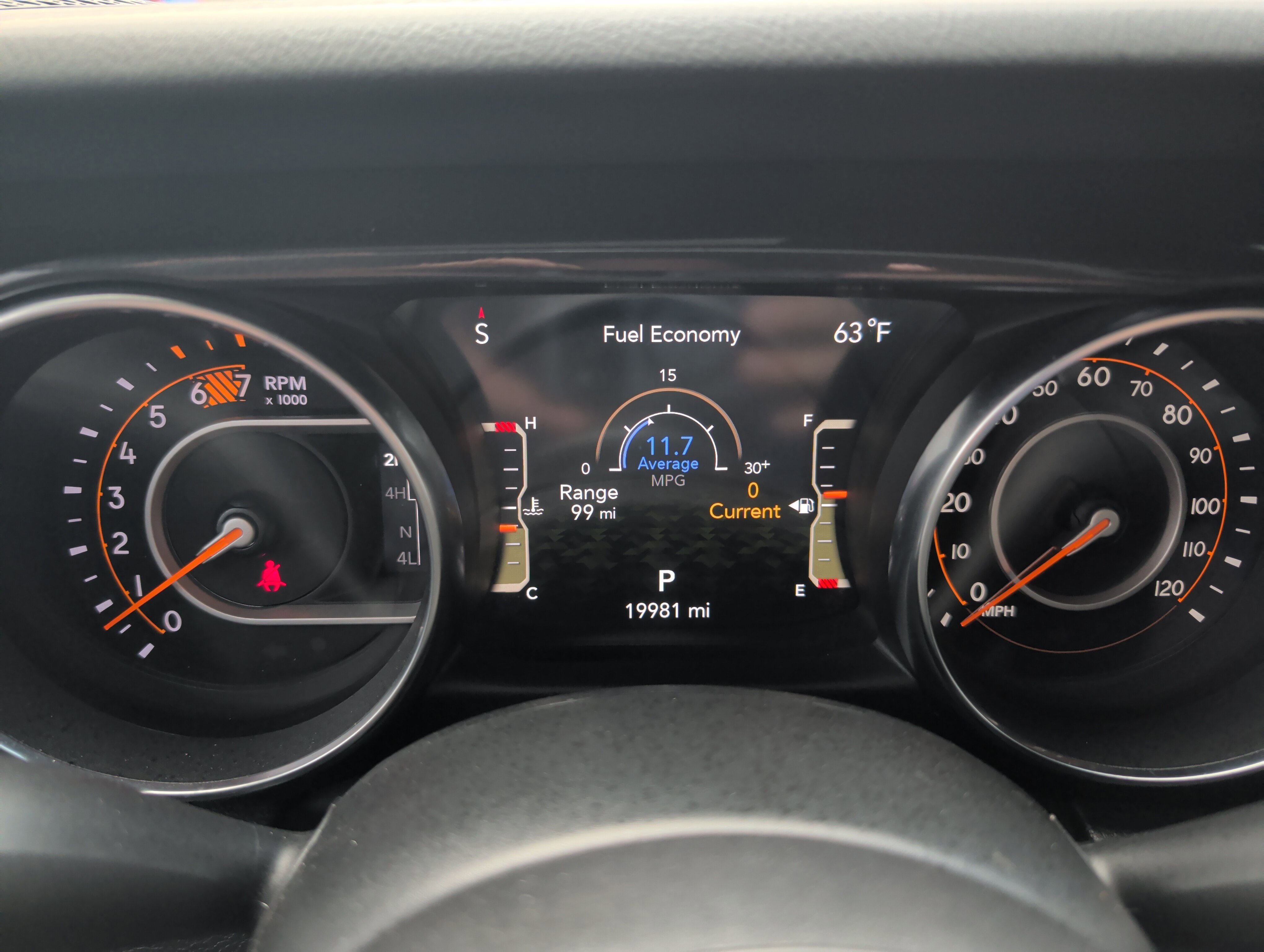 Used 2023 Jeep Wrangler Unlimited Sahara image 32